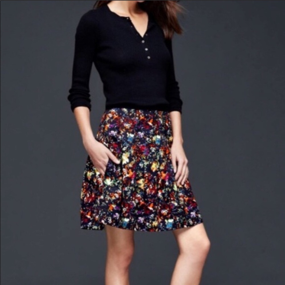 SALE 🔥2/$40🔥 GAP Confetti Skirt with pockets